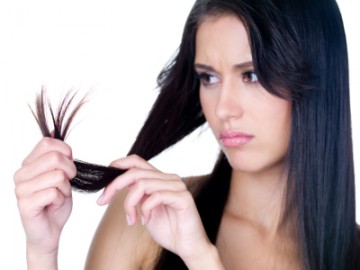 6 Tips to Tame Unmanageable Frizzy Hair This Monsoon
