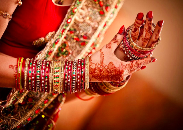 Best 16 Bridal Mehandi Designs for Hands